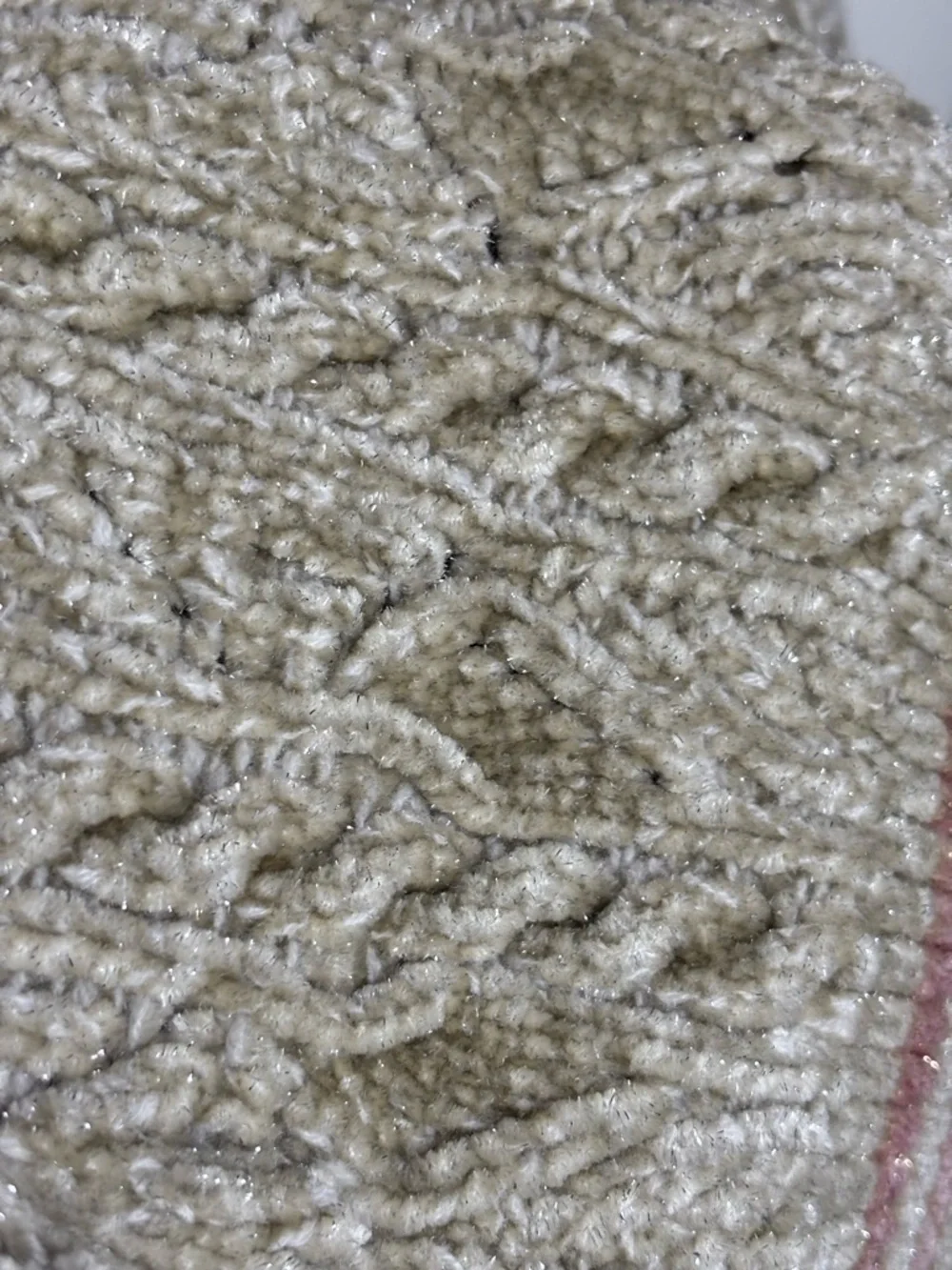 CHANEL 22FW Beige Cable Knit Vest with Pink Accent size French 40